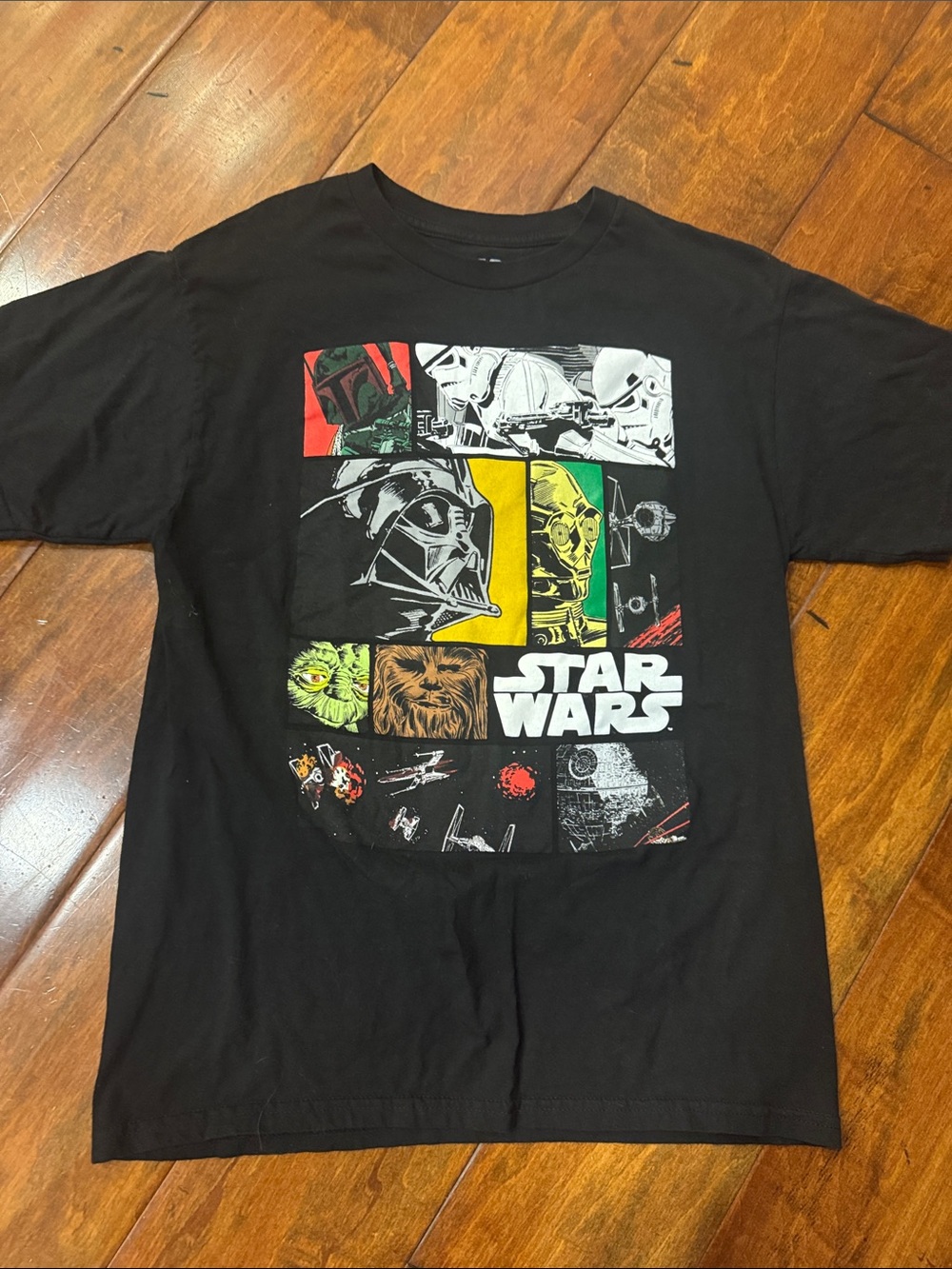 Star Wars Graphic Crew Neck T-Shirt - Black. Mens M